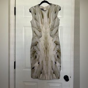 Monique Lhuillier Dress